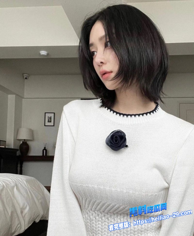 极品女友出轨偷情被绿帽男友发现为了发泄一边后入爆操一边质问为什么到我就不行全程骚话不断1