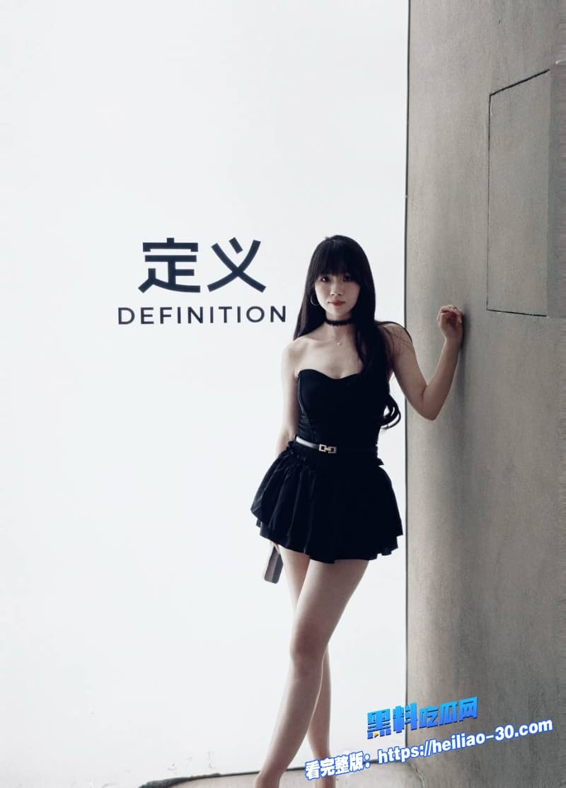 兄妹不伦之恋爆料包臀裙妹妹主动足交口交最后被哥哥无套内射高潮 11 兄妹不伦之恋爆料包臀裙妹妹主动足交口交最后被哥哥无套内射高潮 11