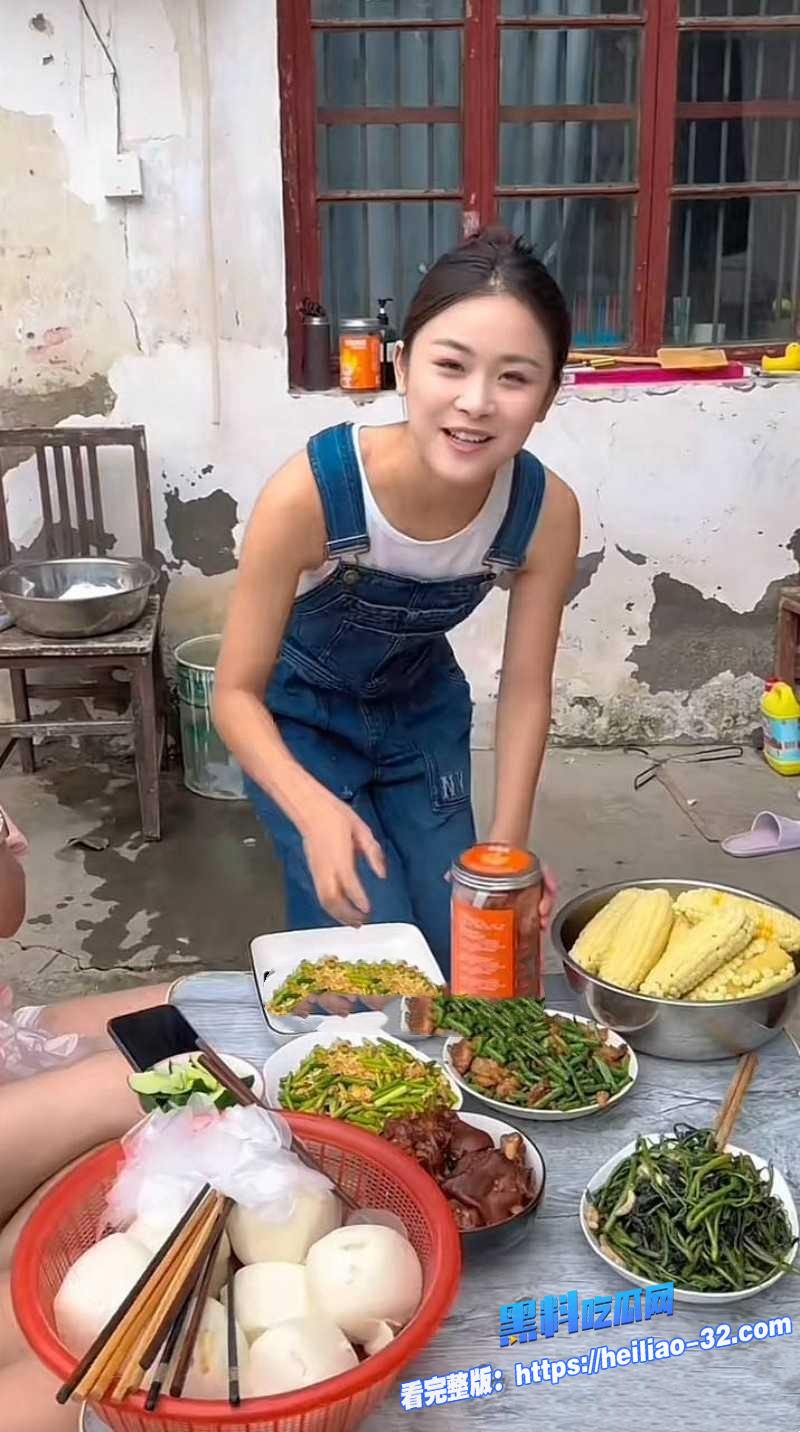 抖音81万粉女网红倩倩人设大塌房清纯少妇人设全崩隐瞒已婚身份被粉丝扒出家中监控曝光9