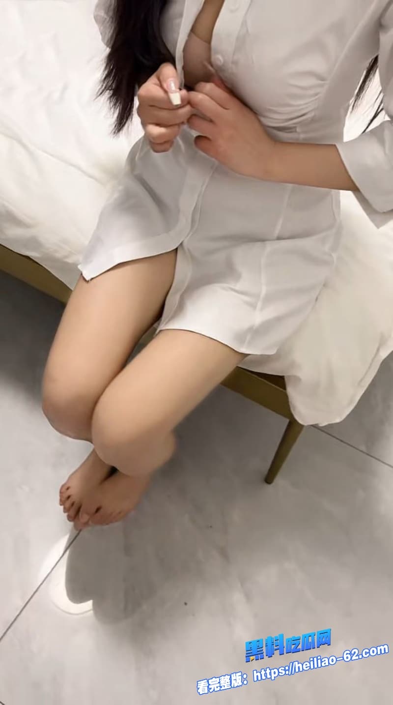 海角兄妹乱伦酒后哥哥暴虐巨乳妹妹从床上干到露台全程高潮不断5