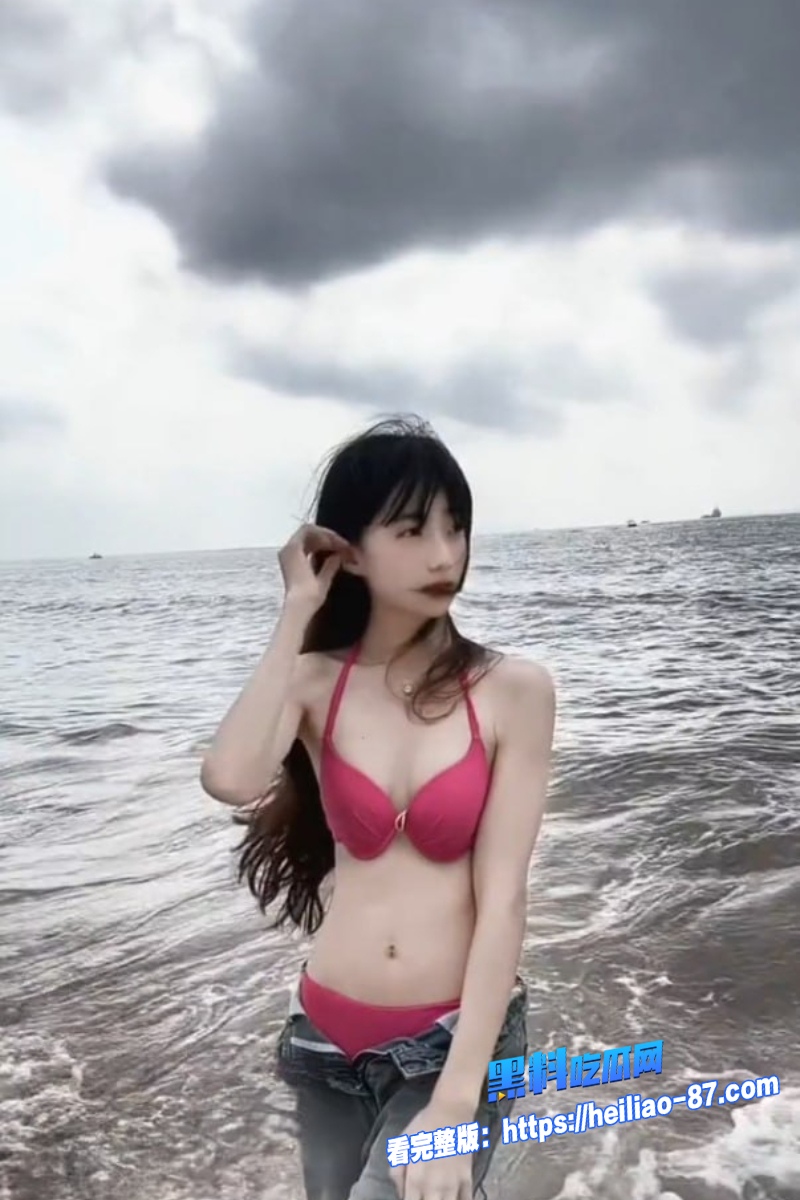 抖音B站50万粉甜妹 李晴雪 直播玩脱 大航海专属扣逼自慰被永封 尺度直接拉满爽翻天3