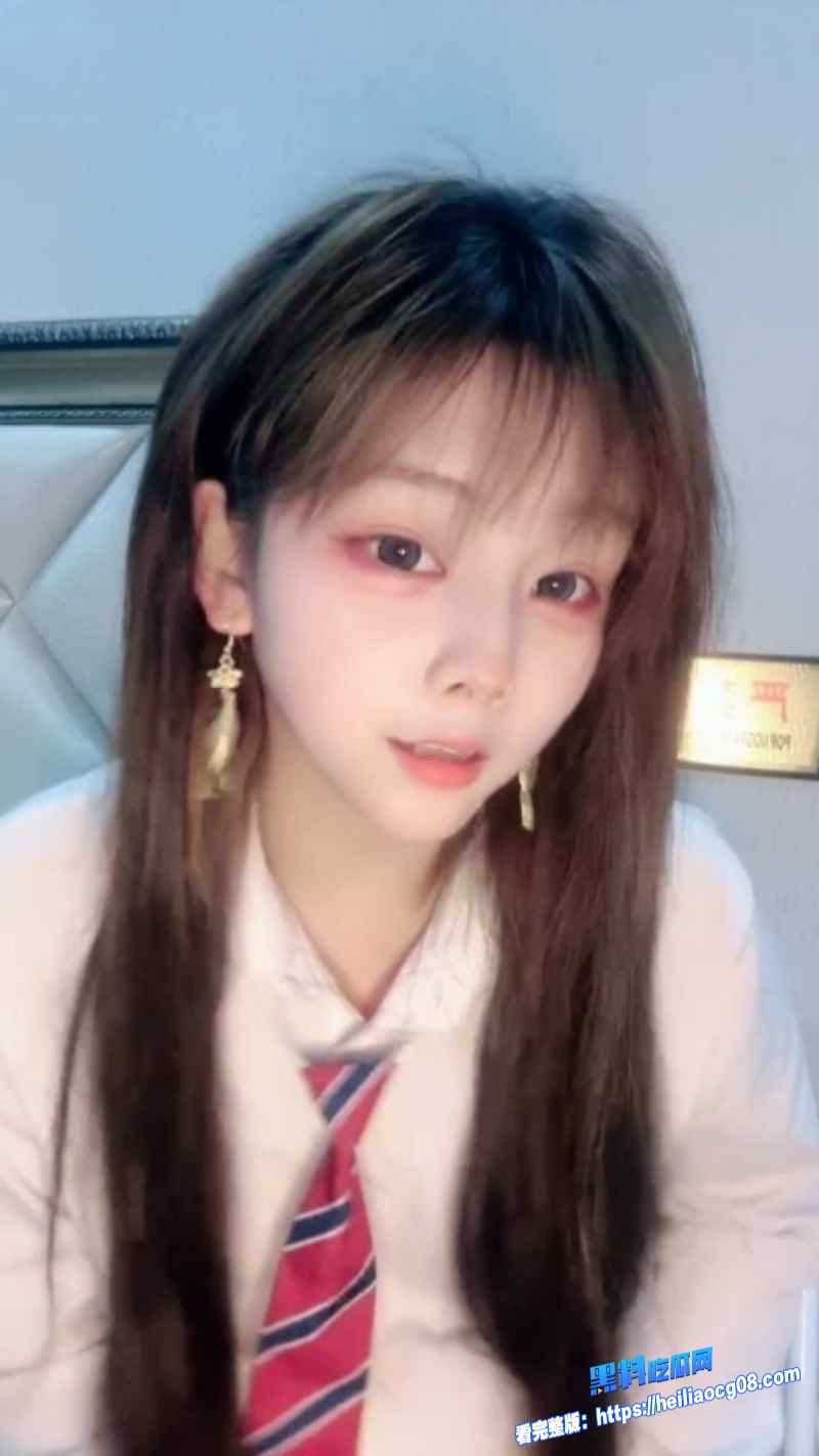 高颜值冷白皮精神小妹1 高颜值冷白皮精神小妹1