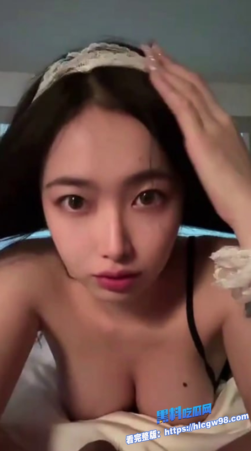 湖南高颜值巨乳御姐李婷被富豪金主包养3