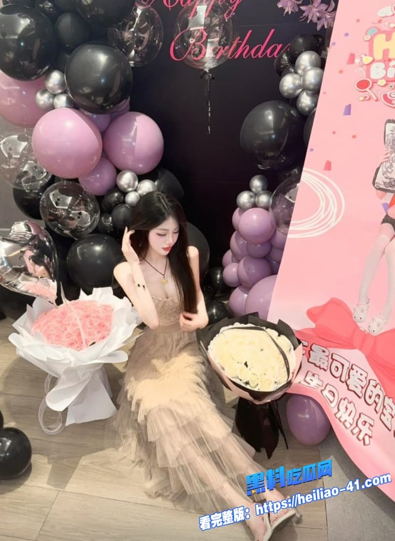 丰满巨乳妹没想到下面这么粉自己先喷水高潮爽翻又被精液喷满全身反差太炸了1 丰满巨乳妹没想到下面这么粉自己先喷水高潮爽翻又被精液喷满全身反差太炸了1