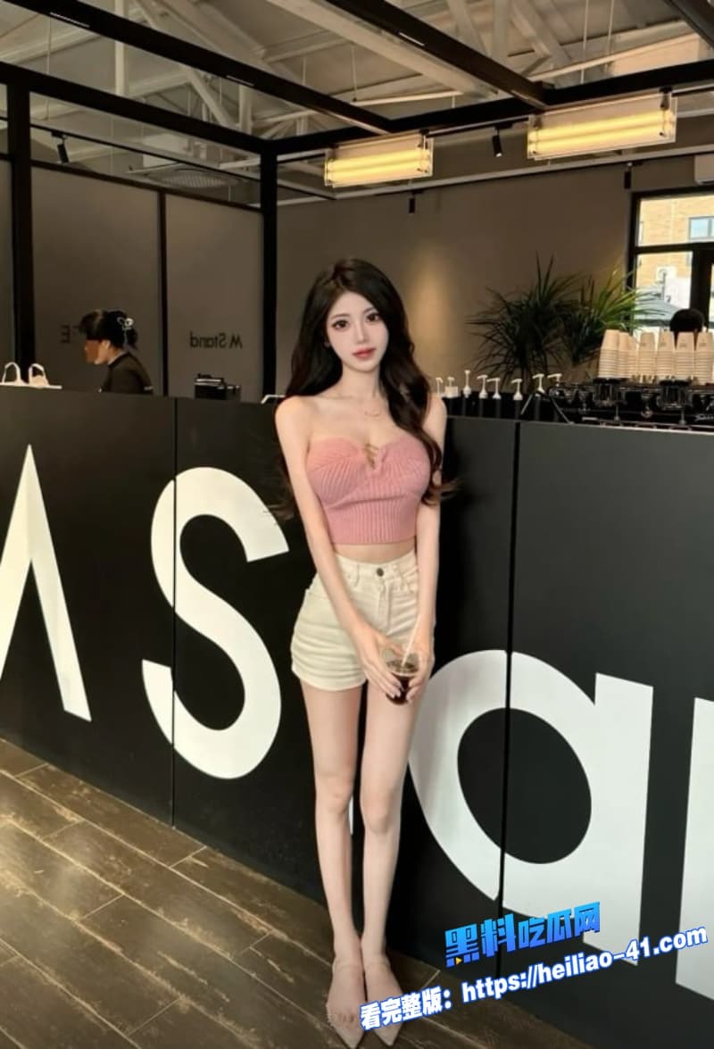 丰满巨乳妹没想到下面这么粉自己先喷水高潮爽翻又被精液喷满全身反差太炸了5 丰满巨乳妹没想到下面这么粉自己先喷水高潮爽翻又被精液喷满全身反差太炸了5