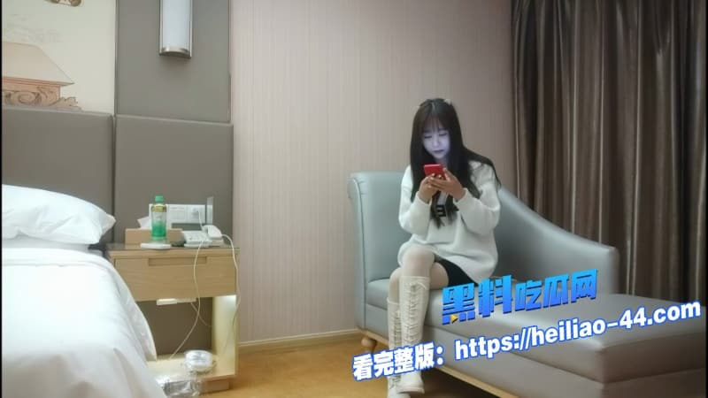 利哥探花酒店约操高颜值长靴妹全程露脸深喉口交性瘾小母狗彻底放飞自我1