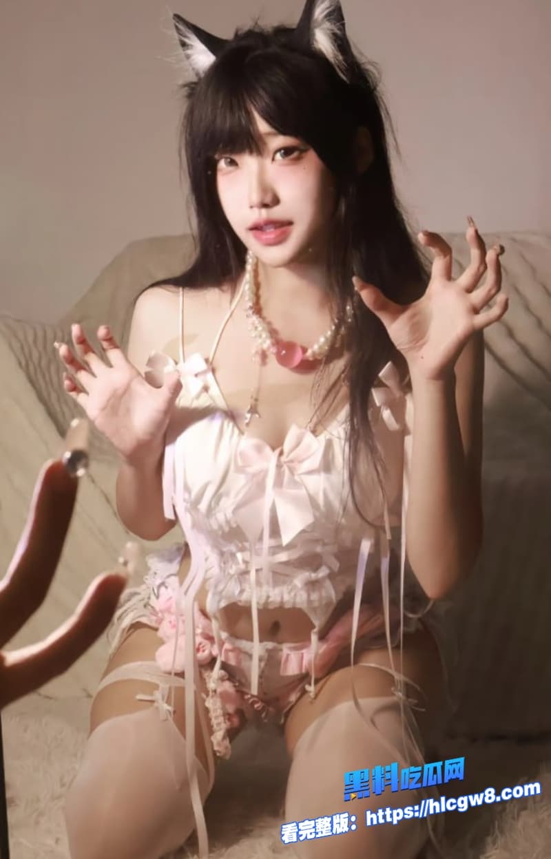 有钱人家的反差母狗可真听话 被掐脖子狂操内射 母狗高潮哭着喊主人 豪门反差玩得太狠!4 有钱人家的反差母狗可真听话 被掐脖子狂操内射 母狗高潮哭着喊主人 豪门反差玩得太狠!4