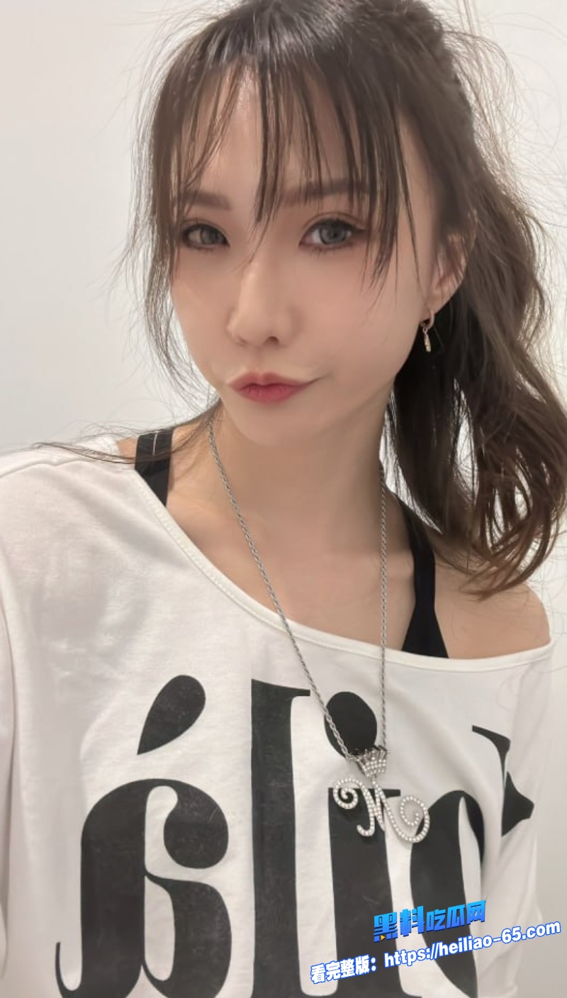台湾极品福利姬Mio米欧新作男朋友出差要我自己好好玩巨屌小鲜肉疯狂抽插嫩穴到喷15 台湾极品福利姬Mio米欧新作男朋友出差要我自己好好玩巨屌小鲜肉疯狂抽插嫩穴到喷15