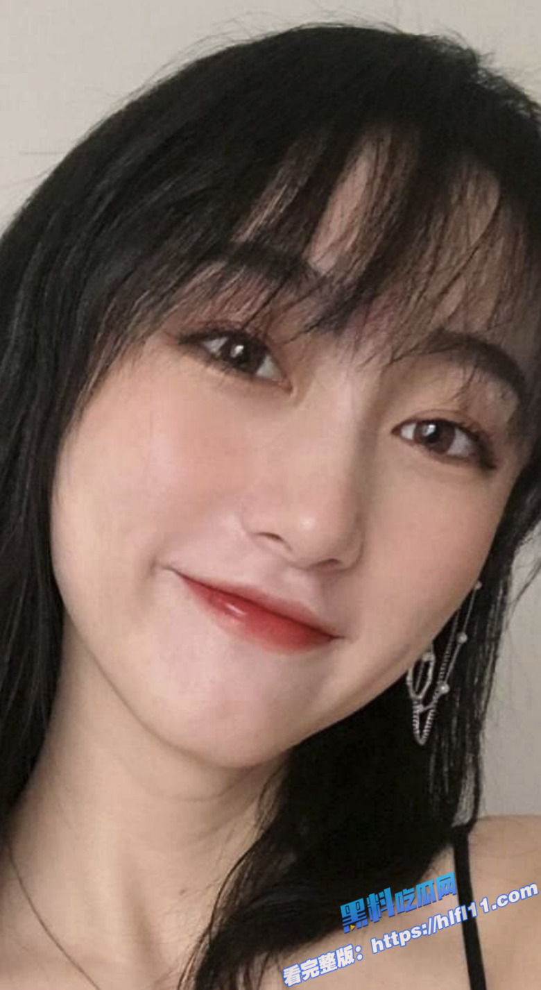 瓜友投稿 陕西西安的初中教师董小洁背着老公约炮 吃精实在太淫荡了2