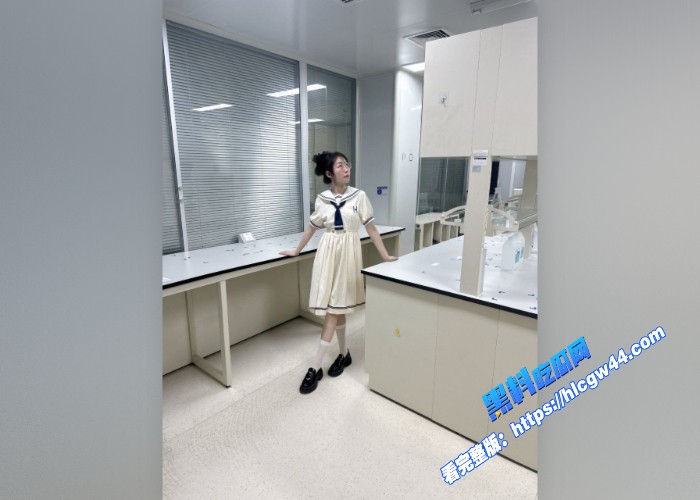 推特高颜值妹子彤彤乖被男友调教的如母狗按任务户外漏出脸穴同框人前跳蛋自慰高潮 图8WH700x500px