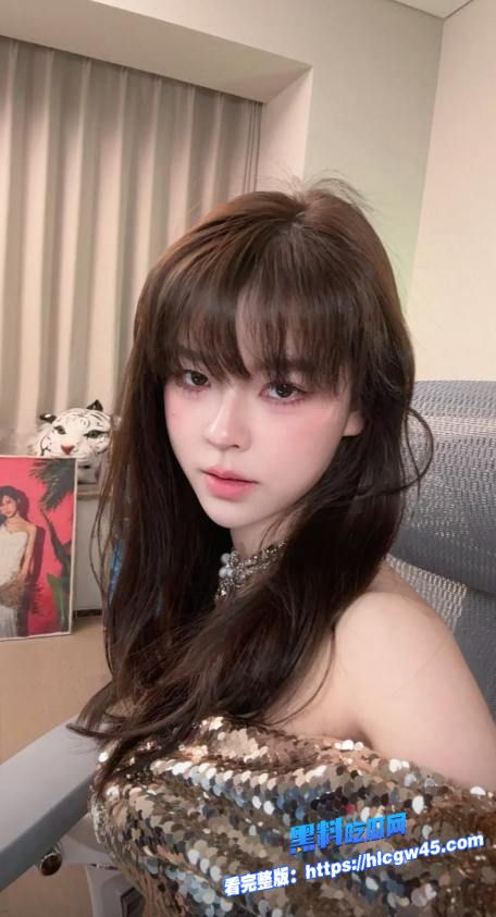 呆妹儿小霸王好姐妹!抖音千万粉丝 沫子 全裸私拍写真火爆全网 逼毛清晰可见 打破大家对白虎的期待 图3 呆妹儿小霸王好姐妹!抖音千万粉丝 沫子 全裸私拍写真火爆全网 逼毛清晰可见 打破大家对白虎的期待 图3