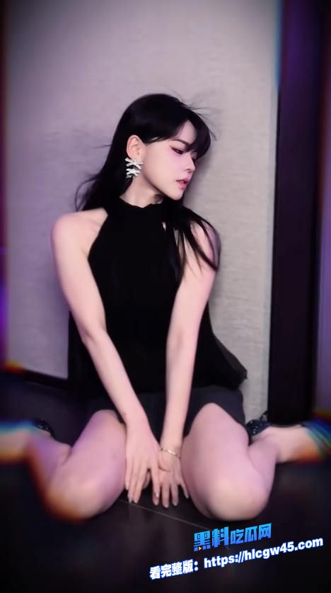 呆妹儿小霸王好姐妹!抖音千万粉丝 沫子 全裸私拍写真火爆全网 逼毛清晰可见 打破大家对白虎的期待 图9 呆妹儿小霸王好姐妹!抖音千万粉丝 沫子 全裸私拍写真火爆全网 逼毛清晰可见 打破大家对白虎的期待 图9