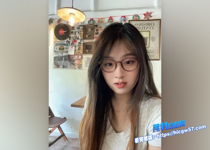 天上飞机最快地上眼镜最骚极品颜值小情侣私拍泄密流出清纯眼镜娘小姐姐被男友口爆深喉爆操 图1 天上飞机最快地上眼镜最骚极品颜值小情侣私拍泄密流出清纯眼镜娘小姐姐被男友口爆深喉爆操 图1