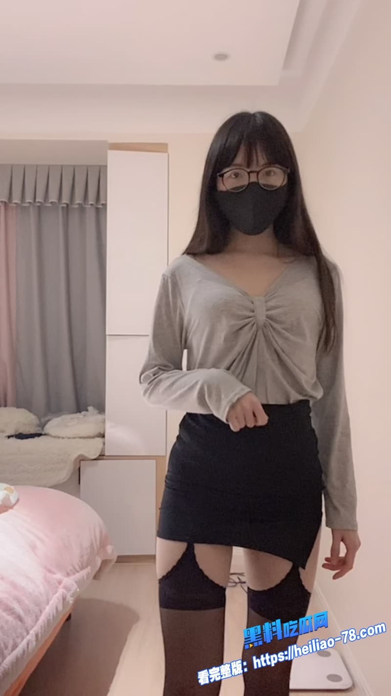抖音极品福利姬卯哥自慰合集流出身穿性感黑丝对着镜头骚穴被狂扣到直接喷水高潮2 抖音极品福利姬卯哥自慰合集流出身穿性感黑丝对着镜头骚穴被狂扣到直接喷水高潮2