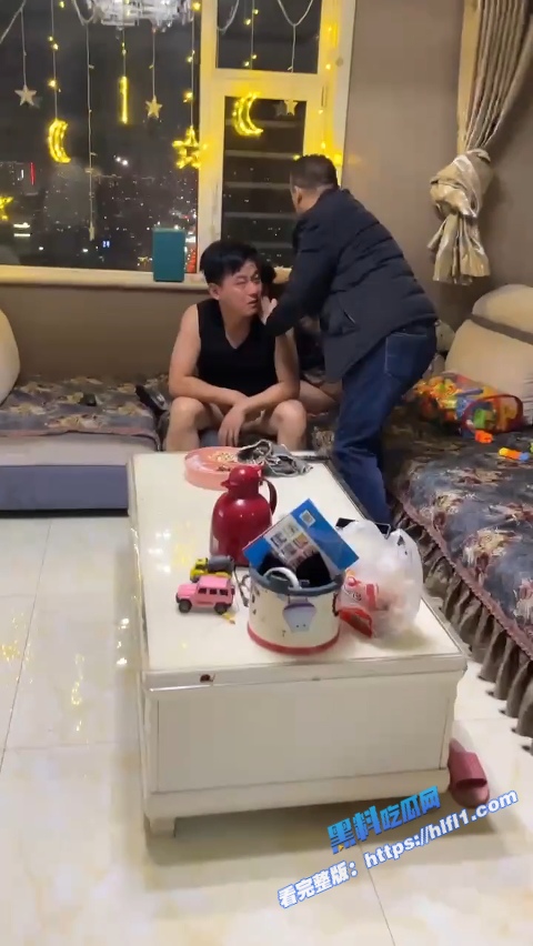 真实乱伦！捉奸捉到自己的老公和自己的亲妈 女婿把风韵犹存的丈母娘操了3
