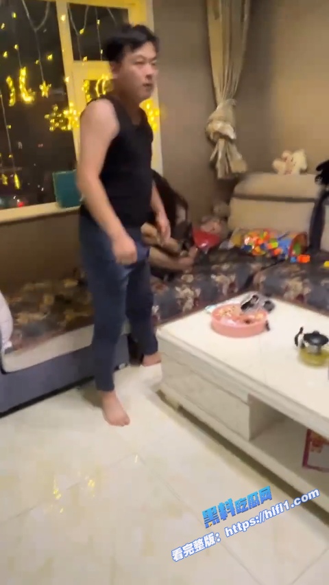 真实乱伦！捉奸捉到自己的老公和自己的亲妈 女婿把风韵犹存的丈母娘操了8