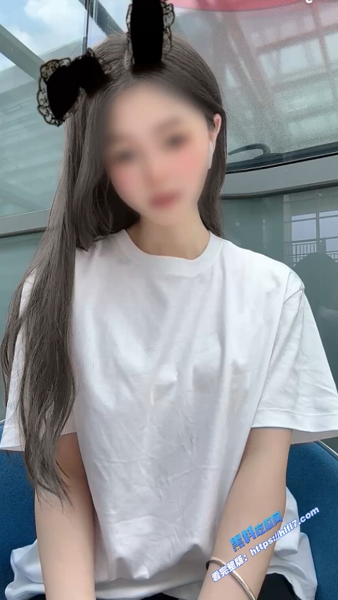 推特舞蹈福利姬 以安  舞蹈生就是不一样 跳舞就是好看顶跨裸舞！8