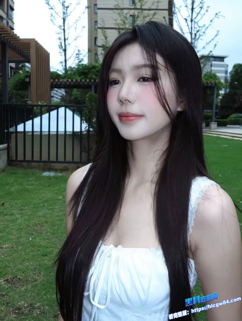 瓜友投稿 高颜值女大学生 刘晓丽 酒店约炮视频曝光，黑色情趣套装被炮友狂操 口爆后入各种姿势玩不停！图 5