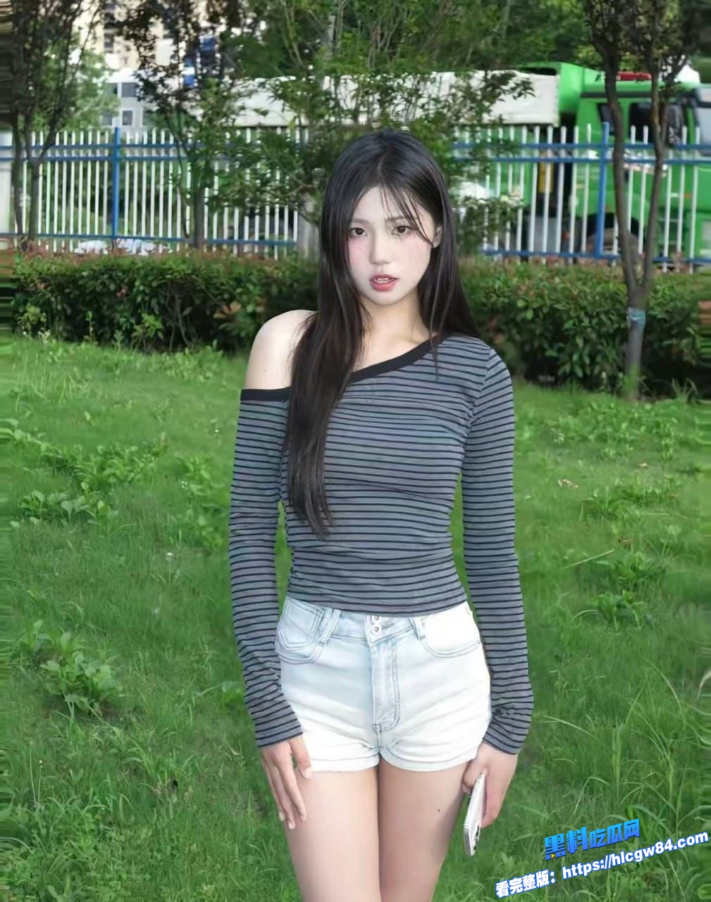 瓜友投稿 高颜值女大学生 刘晓丽 酒店约炮视频曝光，黑色情趣套装被炮友狂操 口爆后入各种姿势玩不停！图 2