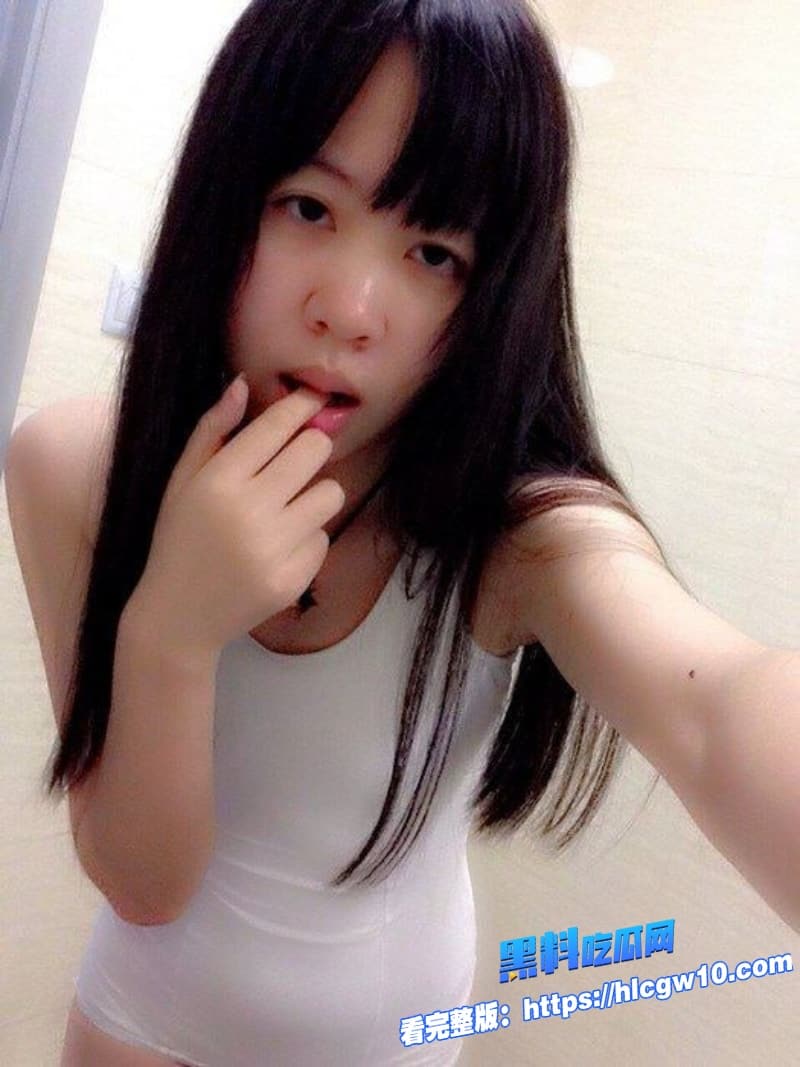 上海傲娇学生妹赵梦瑶人设崩塌男友兄弟上门3P大战后入口交传教士深插妹子浪叫求饶太会玩了1
