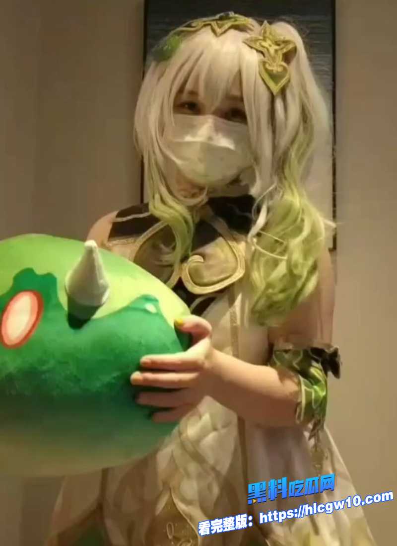 推特萝莉少女软萌兔兔酱pornCOS史莱姆草神甜美草系仙女私密私拍流出1
