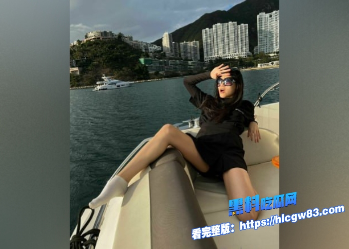 安徽素人少妇崔晓红 婚内出轨露脸口爆情夫大屌主动女上位骑乘疯狂抽插 骚穴被操的颤抖不止1
