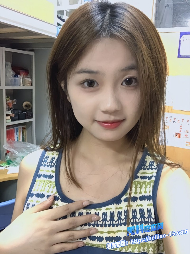 重庆某学院学生妹陈婷校内初恋白月光校外是金主包养的胯下母狗 5