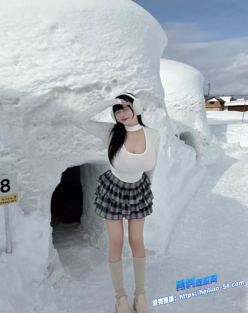 日本巨乳女神Inyuna定制私拍视频流出全程露脸巨乳女神这骚劲拍AV出道都够了4