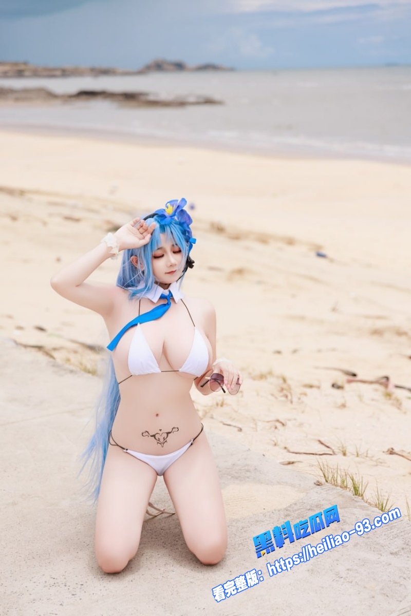 超人气巨乳萝莉福利姬阿雪雪盛夏阿尔萨斯沙滩写真珍藏完整版流出2