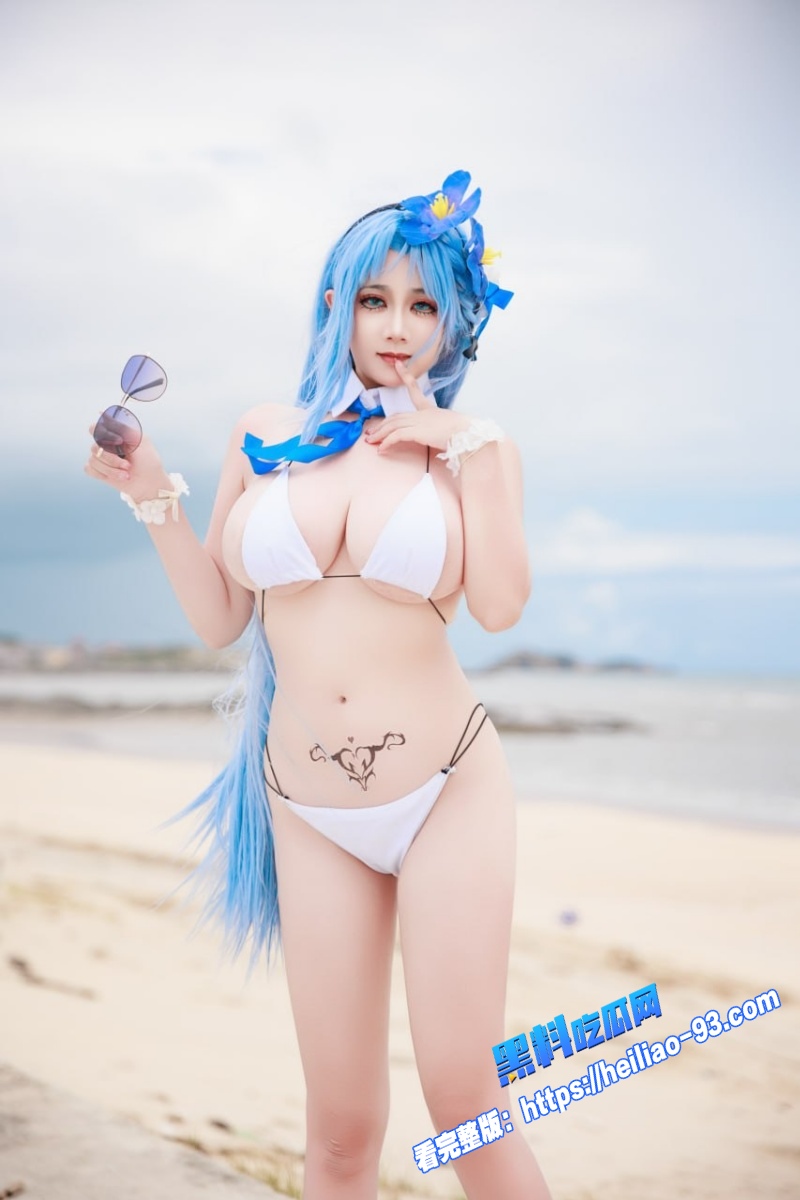 超人气巨乳萝莉福利姬阿雪雪盛夏阿尔萨斯沙滩写真珍藏完整版流出35
