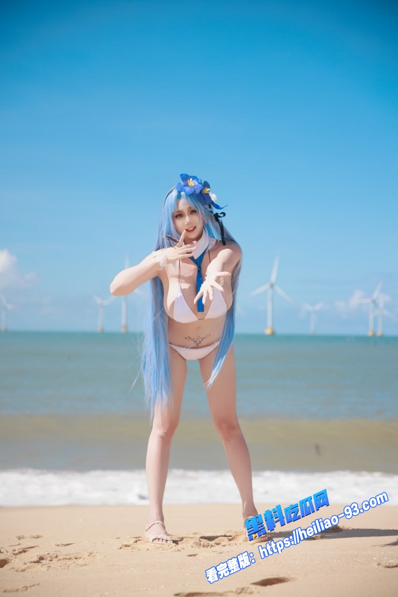 超人气巨乳萝莉福利姬阿雪雪盛夏阿尔萨斯沙滩写真珍藏完整版流出39