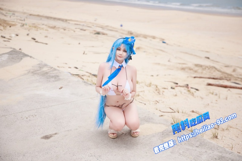 超人气巨乳萝莉福利姬阿雪雪盛夏阿尔萨斯沙滩写真珍藏完整版流出3