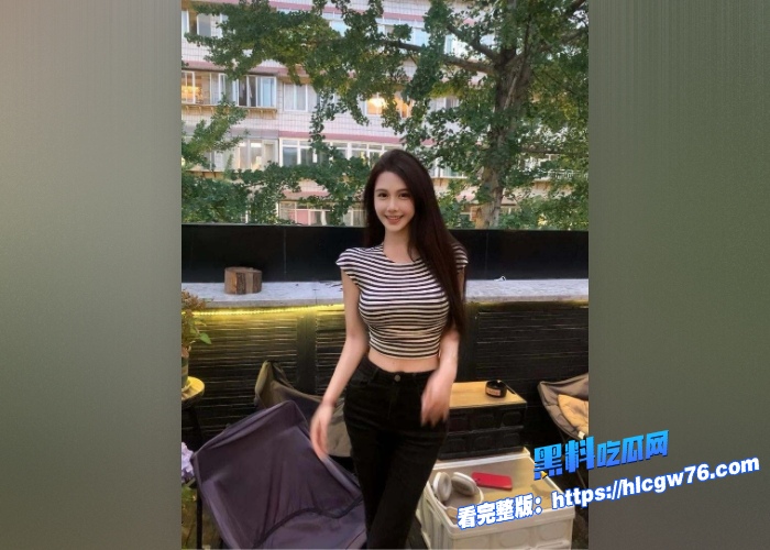 北京名媛完美露脸与红三代家里大战视频爆光小穴水流不止一插到底脱光衣服抓着豪华美乳就是干 图3 北京名媛完美露脸与红三代家里大战视频爆光小穴水流不止一插到底脱光衣服抓着豪华美乳就是干 图3