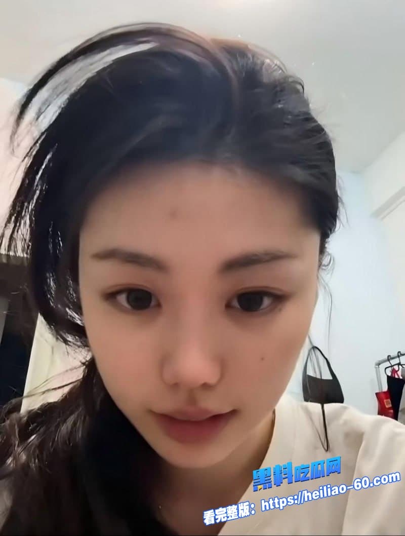 河南息县渣男许某出轨抖音女主播bi9原配维护怒怼小三反被报复狂甩性爱视频13