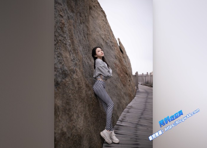 北京白虎骚女和各种男人约炮记录无套口交只是日常喜欢别人射进她的小嘴里 图1WH700x500px 北京白虎骚女和各种男人约炮记录无套口交只是日常喜欢别人射进她的小嘴里 图1WH700x500px