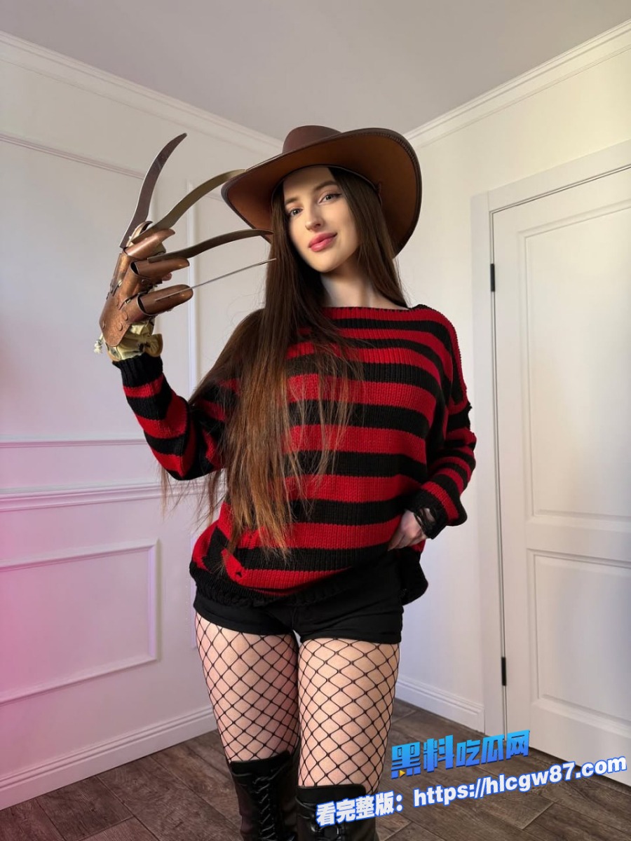 欧美高颜值金发白虎美女2 欧美高颜值金发白虎美女2