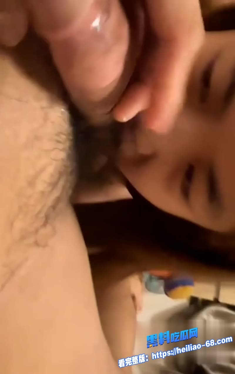 瓜友投稿19岁清纯小网红美思颖前任偷拍泄密露脸疯狂口交这波纯纯的福利啊7 瓜友投稿19岁清纯小网红美思颖前任偷拍泄密露脸疯狂口交这波纯纯的福利啊7
