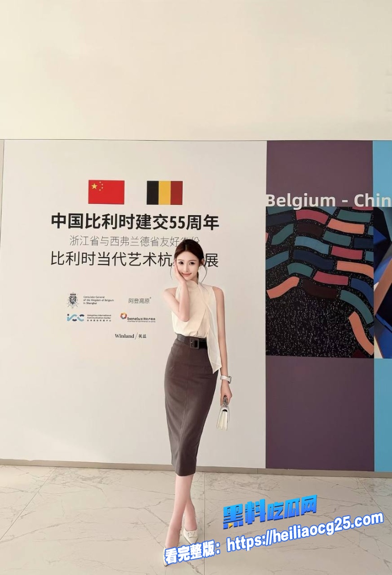 高颜值反差女神0