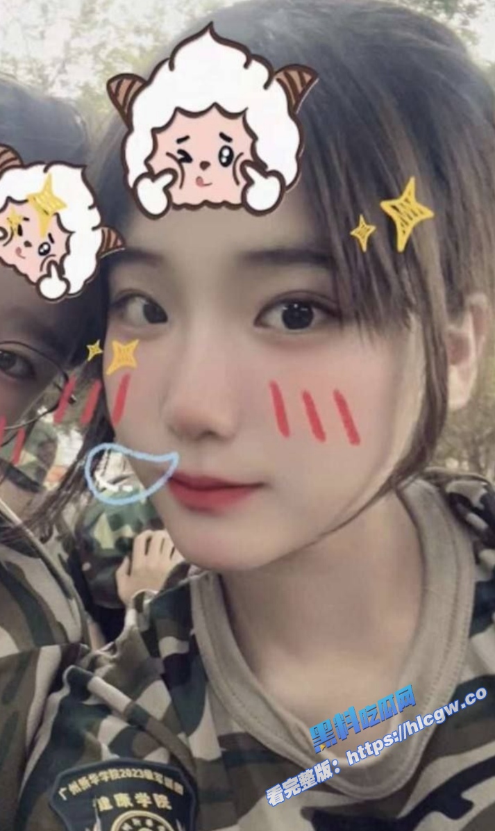 广西新华学院学生 徐晓丽 长相可爱清纯,内心淫荡骚浪,喜欢发自慰抠逼视频诱惑男友,粉粉嫩嫩的小骚穴流出白浆图3