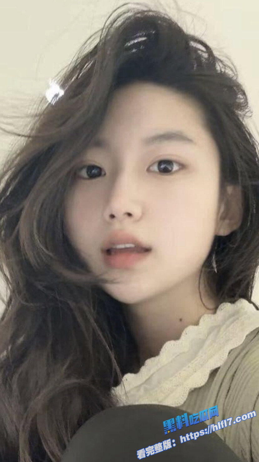 抖音微胖高颜值网红 小佳甜心 火辣自拍 秀美脚长腿 诱惑红唇 撩人身材一秒吸睛!3 抖音微胖高颜值网红 小佳甜心 火辣自拍 秀美脚长腿 诱惑红唇 撩人身材一秒吸睛!3