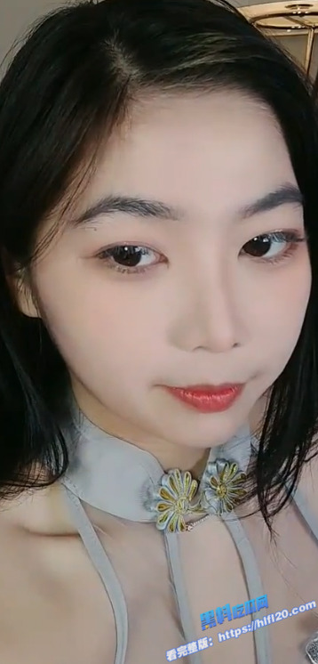 抖音主播 金主高价1v1直播大秀 极致裸舞诱惑 顶级美乳抖奶 令人大开眼界！1