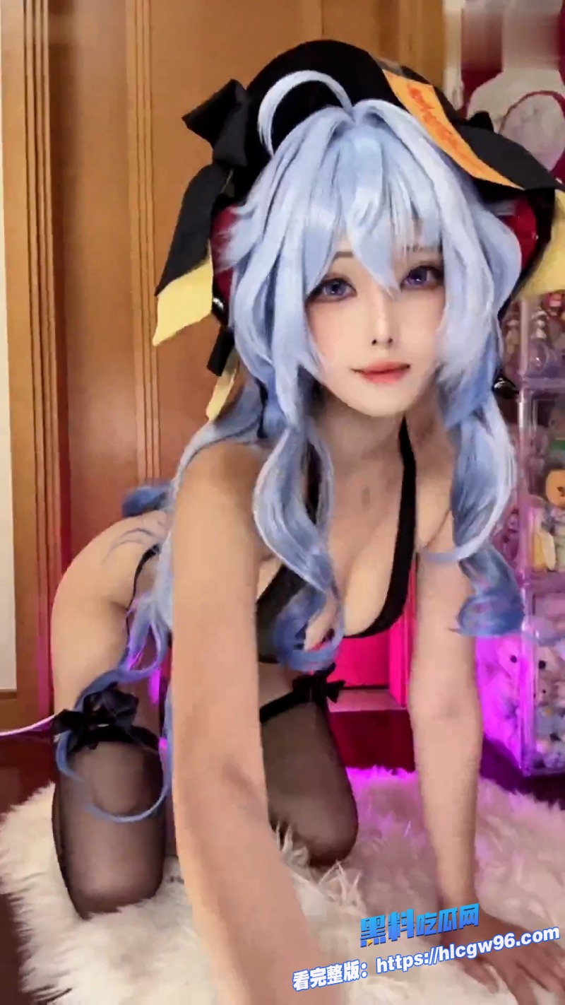 极品福利姬蜜汁猫裘cosplay原神甘雨 10