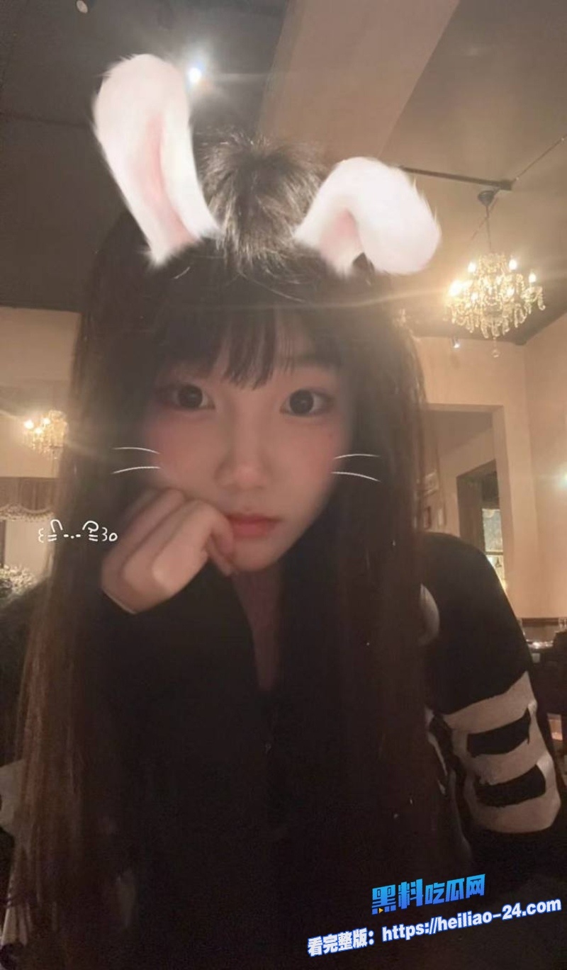 双马尾白丝极品萝莉cola酱福利私拍曝光反差女神眼罩蝴蝶结口交传教士后入简直是极品炮架 3