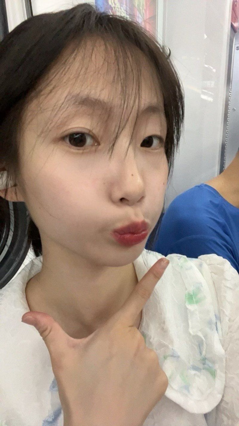 清纯梨形身材蜜桃臀大学生2