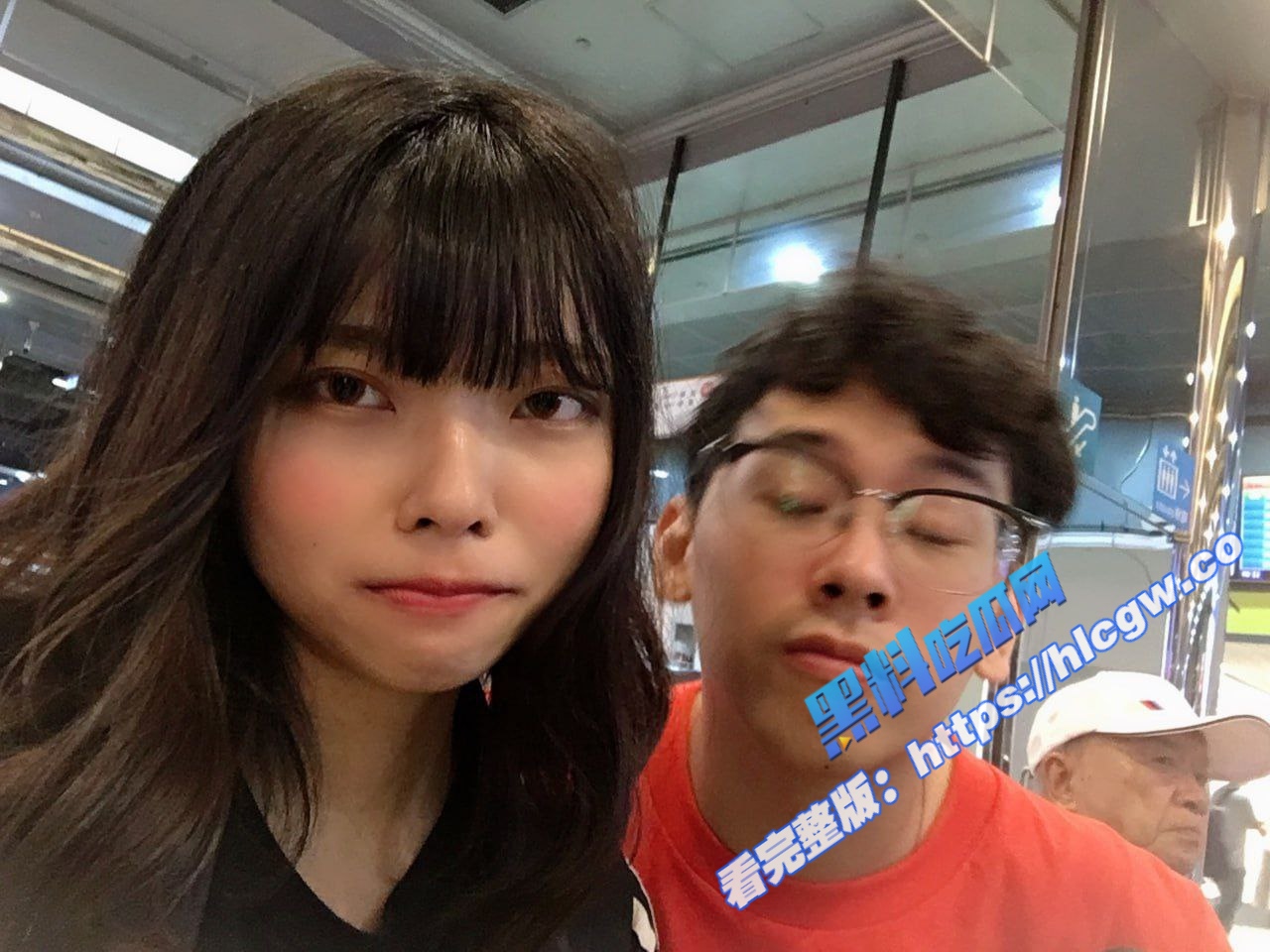 学生妹私密流出 帮男友吃屌,女上激情做爱,看的很是水嫩,小穴看的就很紧的样子,真的是诱惑十足!7 学生妹私密流出 帮男友吃屌,女上激情做爱,看的很是水嫩,小穴看的就很紧的样子,真的是诱惑十足!7