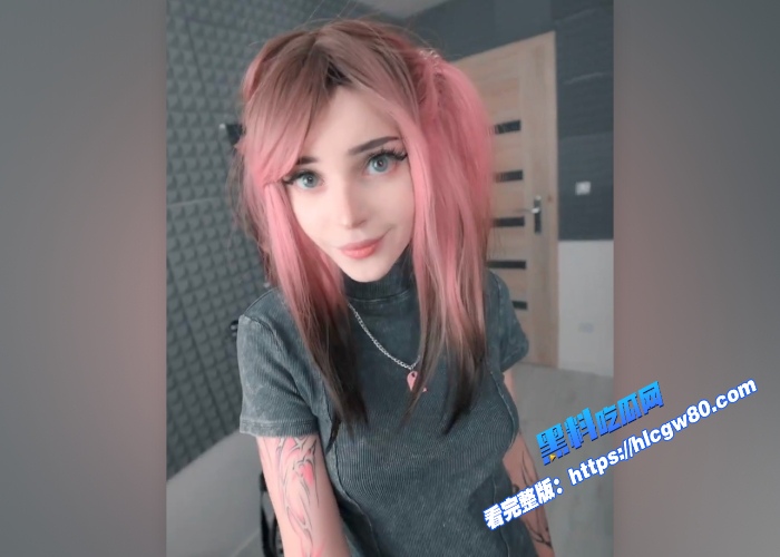 白嫩可爱小仙女pinkloving拥有性爱洁癖喜欢边上厕所边给陌生肉棒打飞机真是男同志的福音啊 图5