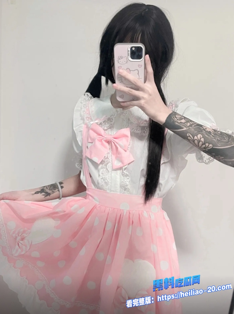 纹身舌钉精神小妹小思思白嫩酮体馒头逼和男友亲密视频曝光深情不及久伴直播厚爱也无需多言啊 2