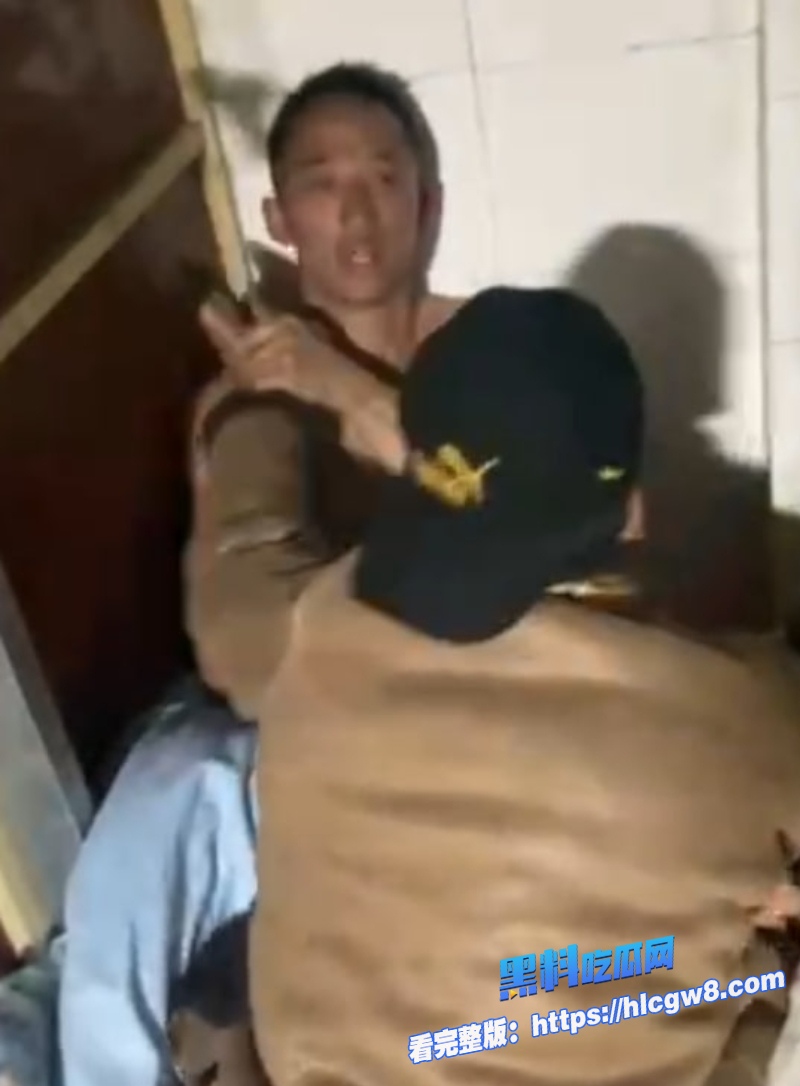 婚姻碎一地藏族大哥千里奔袭捉奸婚内出轨妻子现场崩溃对峙太窒息5 婚姻碎一地藏族大哥千里奔袭捉奸婚内出轨妻子现场崩溃对峙太窒息5