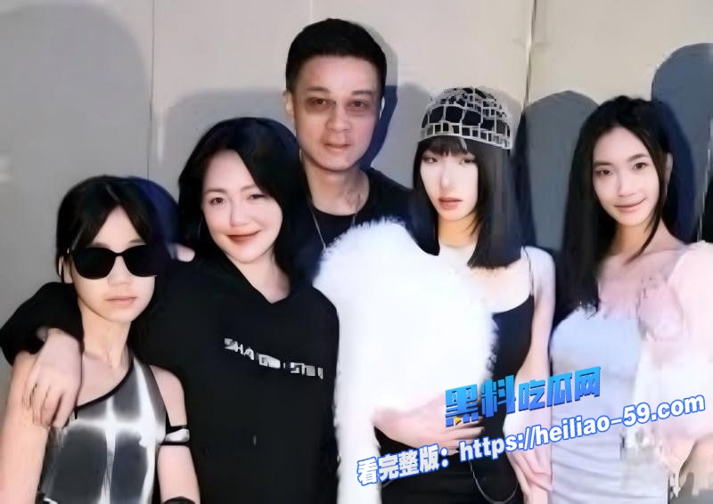 台媒惊爆逆天大瓜小S老公许雅钧在大S出殡当天发女粉约炮现场照炫耀12 台媒惊爆逆天大瓜小S老公许雅钧在大S出殡当天发女粉约炮现场照炫耀12