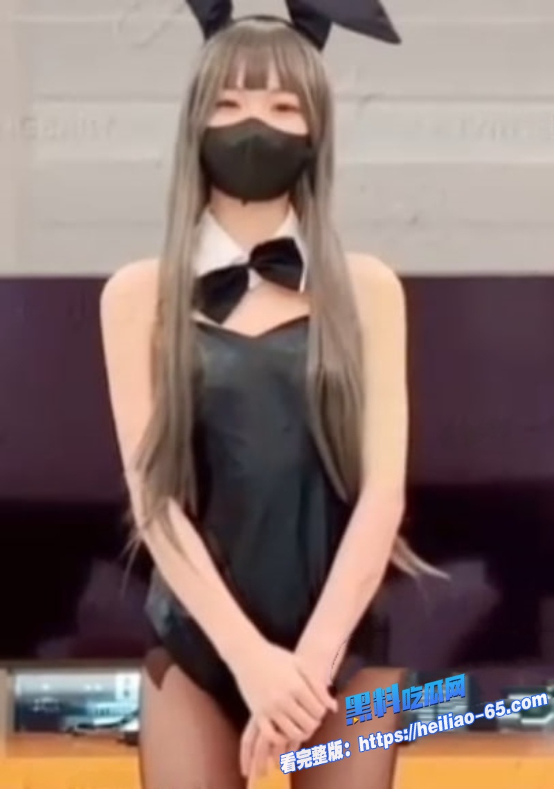溏心Vlog米娜学姐兔女郎黑丝按摩师直接骑上去给金主口交狂操1 溏心Vlog米娜学姐兔女郎黑丝按摩师直接骑上去给金主口交狂操1